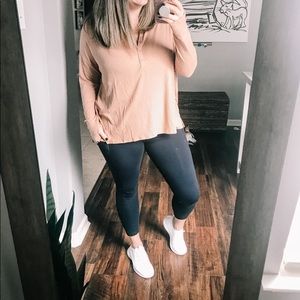 Aerie American Eagle Ribbed Henley Size M